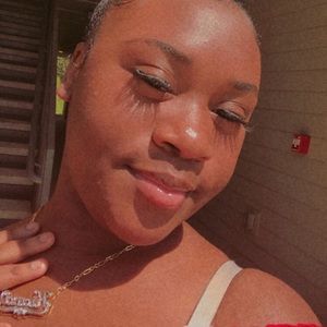 Meet your Posher, Kiana